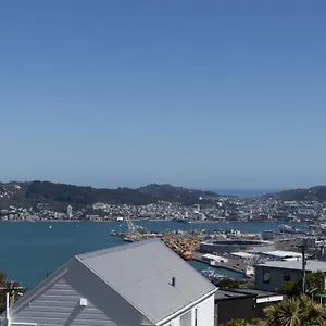 Khandallah Harbour View Bed & Breakfast
